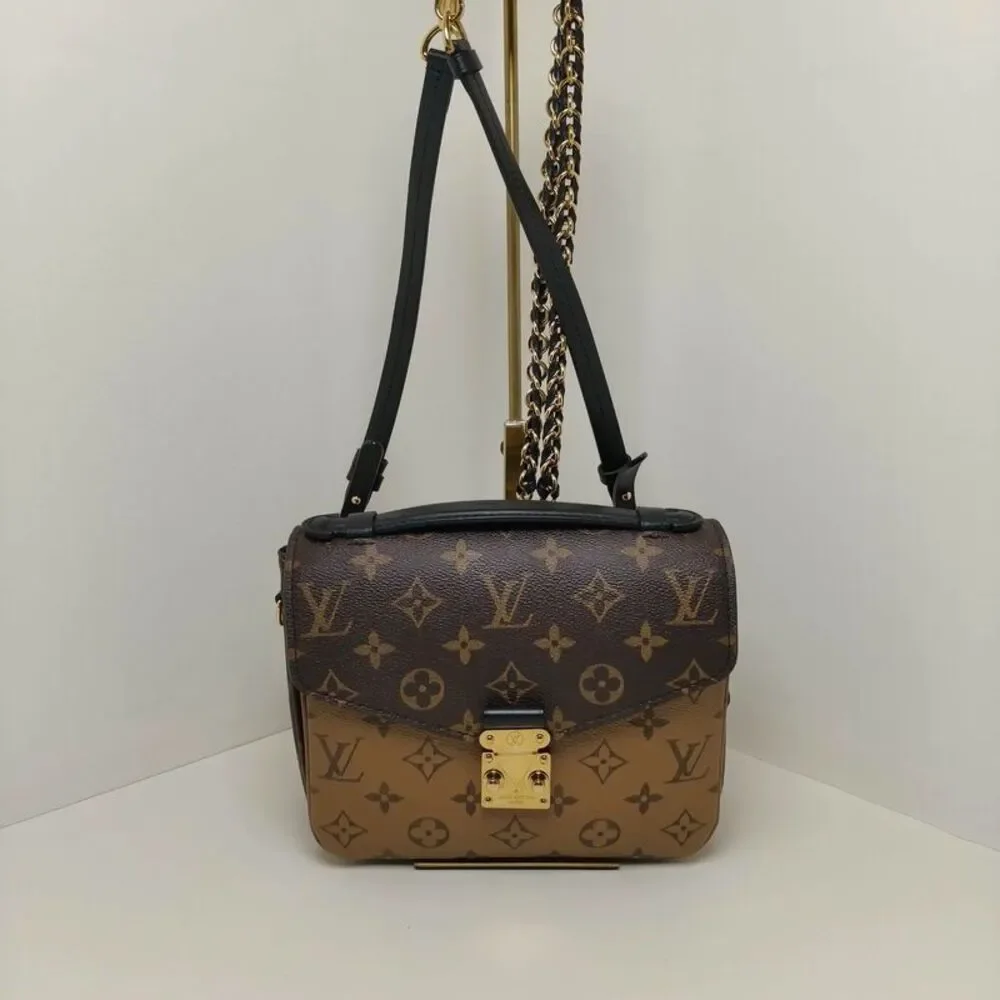 Louis Vuitton Women Pre-Loved Bag Very Good Condition